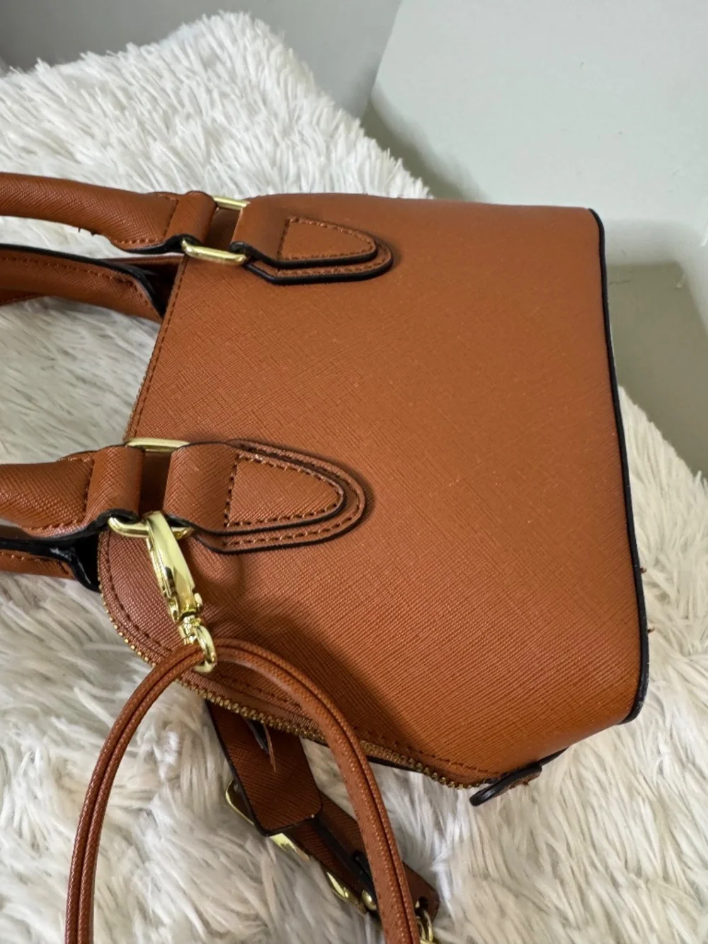 Steve Madden Small Brown Satchel Crossbody Bag with Detachable Strap.